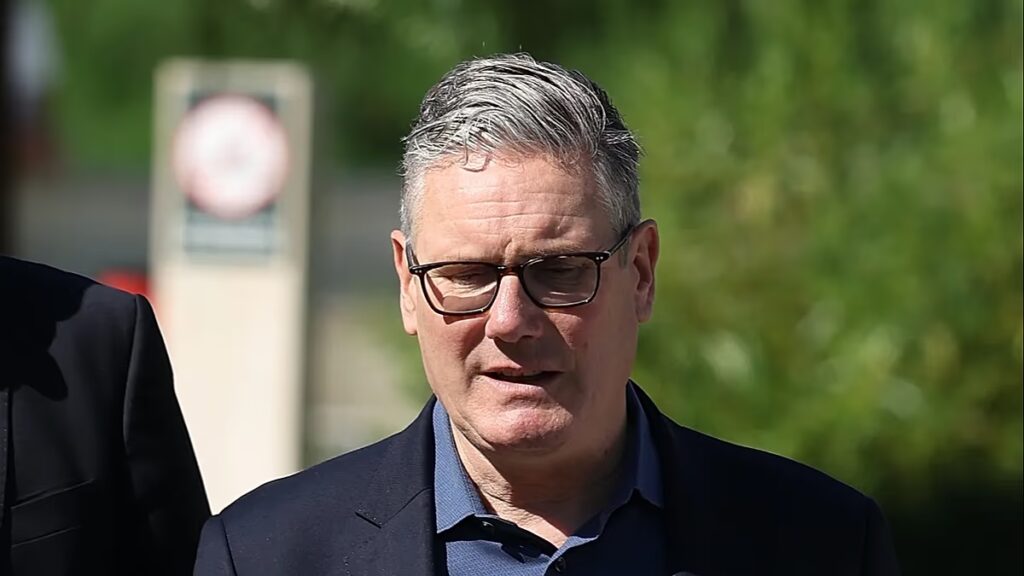 Starmer a „politikai valóságról” elmélkedik a közelgő lemondásról szóló jelentések közepette