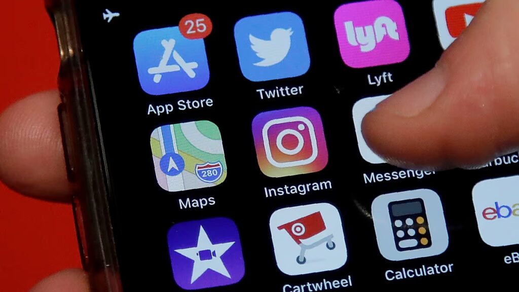 A Chat Control 1.0 átjutott az Európai Parlament elé – a hátsó ajtón